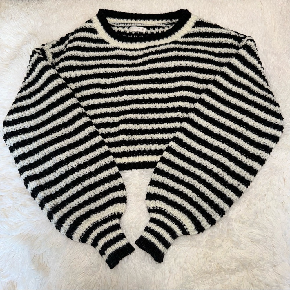 Miss Love Black and White Striped Crop Sweater Size Small